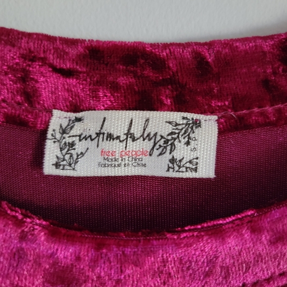 Free People Velvet Baby Tee Bordeaux - Picture 6 of 7
